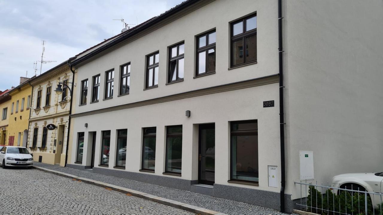 The Gusto Apartman Chomutov Exterior photo